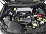 ■スバルと言えば水平対向エンジン。車体の低い位置に搭載されているので、万一の衝突時には、エンジンルームの下へ潜り込み、室内の乗員の被害軽減に貢献致します。