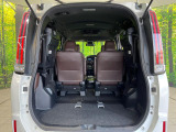 普段のお買い物や通勤、送迎等に十分な荷室スペースを確保しております。セカンドシートを倒すと、大きな荷物の積載も可能です♪