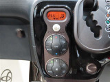 オートエアコン装着車です^^温度設定をすれば、自動で快適な空調に・・・^^★