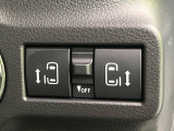 【両側パワースライドドア】スマートキーや運転席のスイッチで後席両側スライドドアの開閉が可能♪電動だから力を入れてドアを開ける必要が無く、小さなお子様でも簡単に開け閉めでき快適です♪