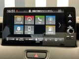 純正スマートナビ付きです!ホンダコネクト対応、フルセグTV視聴、Bluetooth・ミュージックプレーヤー接続可能です!
