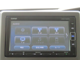 多彩なメディア再生。フルセグ、DVD再生、Bluetooth対応です。