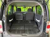 後席を格納すると、これだけの広さが!シーンに合わせたシートアレンジで、大きな荷物も積むことが出来ます♪