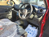 新車と同様の保証(有料)がつけられます。また各地域の店舗に最新の大型整備工場とプロメカニックが常駐しておりアフターメンテナンスもお任せください。