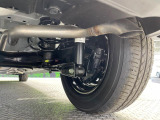 お車を安心してお乗りいただく為には、足回りの定期点検が欠かせません。サービスサポート(有償保証)では無料点検もご提供しており、安心のカーライフをお過ごしいただけるサポート体制が整っています。