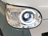 【LEDヘッドライト】明るい光が瞬時に立ち上がり、必要な場所を均一に照らします。寿命も長く省エネで、スタイリッシュなデザインは現代の主流です♪