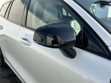 北欧流のラグジュアリーを体現したV60。伝統的なスカンジナビアン・デザインを継承しながら、躍動感にあふれ優雅な雰囲気を身にまとう、新しい潮流を具現化したスタイリングです。
