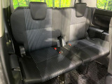 3列目シートはもちろん状態良好☆大人でもゆったりと座って頂けますので、大人数でのお出かけもラクラクです♪ご家族で、気の知れた仲間で、ドライブに行くのが楽しみですね♪