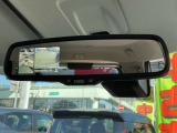 ミラ-タイプのアラウンドビューモニター装備☆上から見たような画面で車庫入れも縦列駐車も安心です♪