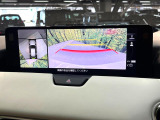 【360&deg;ビューモニター】専用のカメラにより、上から見下ろしたような視点で360度クルマの周囲を確認することができます☆死角部分も確認しやすく、狭い場所での切り返しや駐車もスムーズに行えます。