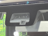 【スズキ セーフティサポート】走行中に前方の車両等を認識し、衝突しそうな時は警報とブレーキで衝突回避と被害軽減をアシスト。より安全にドライブをお楽しみいただけます。