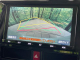 【バックカメラ】駐車時に後方がリアルタイム映像で確認できます。大型商業施設や立体駐車場での駐車時や、夜間のバック時に大活躍!運転スキルに関わらず、今や必須となった装備のひとつです!