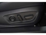 【パワーシート】 スイッチでシートポジションを細かく調整できます。