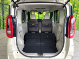 後席を格納すると、これだけの広さが!シーンに合わせたシートアレンジで、大きな荷物も積むことが出来ます♪