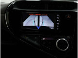 パノラミックビューモニター装備!サイドビュー・車両に取り付けたフロント、サイド、バックカメラの映像を合成して画面上に表示させることで、低速時の運転を補助する装置です。