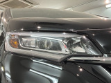 LEDヘッドライトは、点灯の瞬間から最大光量を発揮し、突然暗くなるトンネルなどでの安定感を高めます。