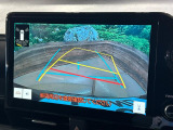 【バックカメラ】駐車時に後方がリアルタイム映像で確認できます。大型商業施設や立体駐車場での駐車時や、夜間のバック時に大活躍!運転スキルに関わらず、今や必須となった装備のひとつです!