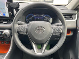 【ステアリングスイッチ】運転中、前方から目線をそらすことなく、オーディオ等の操作が可能な便利機能!安心&快適なドライブを演出してくれます♪