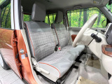 運転席シート廻りは使用感も少なく、良好な状態となっています。丁寧に使われていたことがよくわかりますね。