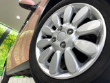 【純正14インチアルミホイール】外観にマッチした純正アルミホイールを装着しております。各種社外アルミホイールや、スタッドレスタイヤも取扱いしております。是非ご相談ください♪