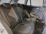 【エアバック】BMWのエアバックやその他の安全装備は、互いに補完しあう事で徹底した安全性を貫きます。万一の事故の際にそれぞれ最適な保護を提供してくれます!