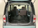 リアシートを倒すと、ラゲッジスペースを広くお使いいただけます!