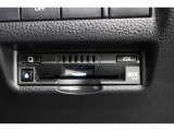 スッキリ装着されたビルトインタイプのETC!高速道路走行の料金所をノンストップで通過できます。※ ETCカードのお申し込みも当社にお任せ下さい!