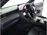 助手席目線です!足元が広くストレスの少ない車内空間を過ごすことができます!