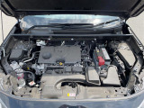エンジンルームの画像です。店舗にて現車の確認もいただけますので、お電話で在庫のご確認の上是非ご来店くださいませ!!!ワクワクするクルマ選びをご提案します!