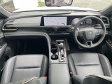 クラウンスポーツ 2.5 Z E-Four 4WD 本革シート サンルーフ