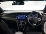 オシャレなインテリアで運転する気分も盛り上がりますよね^^