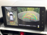 【パノラミックビューモニター】専用のカメラにより、上から見下ろしたような視点で360度クルマの周囲を確認することができます☆死角部分も確認しやすく、狭い場所での切り返しや駐車もスムーズに行えます。