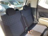 後部座席まわりの写真です。実際に乗って頂き、広さや乗り心地を体験してみてください。