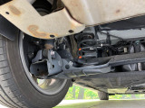 お車を安心してお乗りいただく為には、足回りの定期点検が欠かせません。サービスサポート(有償保証)では無料点検もご提供しており、安心のカーライフをお過ごしいただけるサポート体制が整っています。
