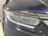 LEDヘッドライトは、点灯の瞬間から最大光量を発揮し、突然暗くなるトンネルなどでの安定感を高めます。