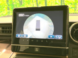 【パノラマモニター】専用のカメラにより、上から見下ろしたような視点で360度クルマの周囲を確認することができます☆死角部分も確認しやすく、狭い場所での切り返しや駐車もスムーズに行えます。