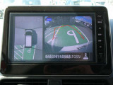 まるで空から見下ろしたかのような映像を映し出すアラウンドモニターだから、車庫入れもラクラクです!