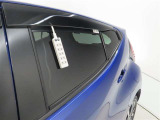 非常時給電システム:コンセント(AC100V/1500W)を装備し、停電などの非常時でも電気製品が使用可能!ドア&窓を閉めたままでも電源コードを外へ出せるので安心です。<使用前に注意事項を参照下さい>