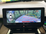 【パノラミックビューモニター】専用のカメラにより、上から見下ろしたような視点で360度クルマの周囲を確認することができます☆死角部分も確認しやすく、狭い場所での切り返しや駐車もスムーズに行えます。