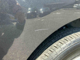 キズ・凹み・その他情報*運転席側フロントフェンダーにキズがございます。