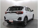 バックの車庫入れも安心 踏み間違い加速抑制 バックカメラ パノラミックビューモニターを装備