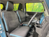 運転席シート廻りは使用感も少なく、良好な状態となっています。前オーナー様が丁寧に使っていたことがよくわかりますね。
