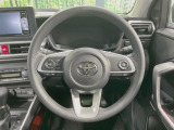 【ステアリングスイッチ】運転中、前方から目線をそらすことなく、オーディオ等の操作が可能な便利機能!安心&快適なドライブを演出してくれます♪