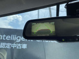 【バックモニター】ギアをバック(R)レンジに入れると車内のモニターに、後方の状況を映し出します.夜間でも、カラーで明るく、見やすくなってます。