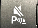 【クリアランスソナー】バンパーに付いたセンサーが障害物を検知!一定の距離に近づくとアラートで教えてくれます♪狭い駐車スペースや車庫入れ時も安心ですね☆