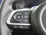 ステアリングスイッチです!運転中に視線を逸らすことなく操作することができます!