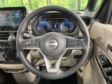 【ステアリングスイッチ】運転中、前方から目線をそらすことなく、オーディオ等の操作が可能な便利機能!安心&快適なドライブを演出してくれます♪