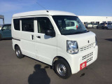 鶴田自動車は笑顔で働ける職場作りに常日頃から励んでいます。元気で笑顔あふれるスタッフが親切丁寧に対応できるお店作りを目指し車検、新車中古車販売、鈑金塗装、自動車保険、を行っております。