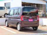 ■中古車だけではなく新車の販売・オリジナル設定も可能です。トヨタ、日産、ホンダ、スバル、ダイハツ、スズキ、マツダ、三菱の各社を取扱い。H24年度はスバル店の新車販売台数全国1位を獲得しました。