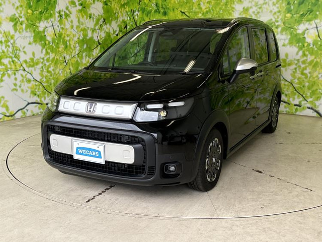 フリード 1.5 ハイブリッド クロスター 